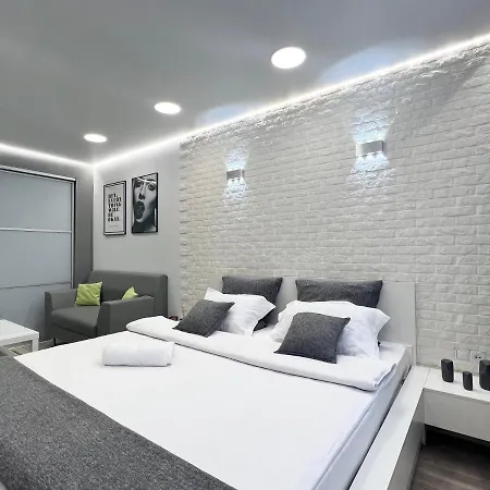 Cosy flat in the city centre Pavlodar Exterior photo